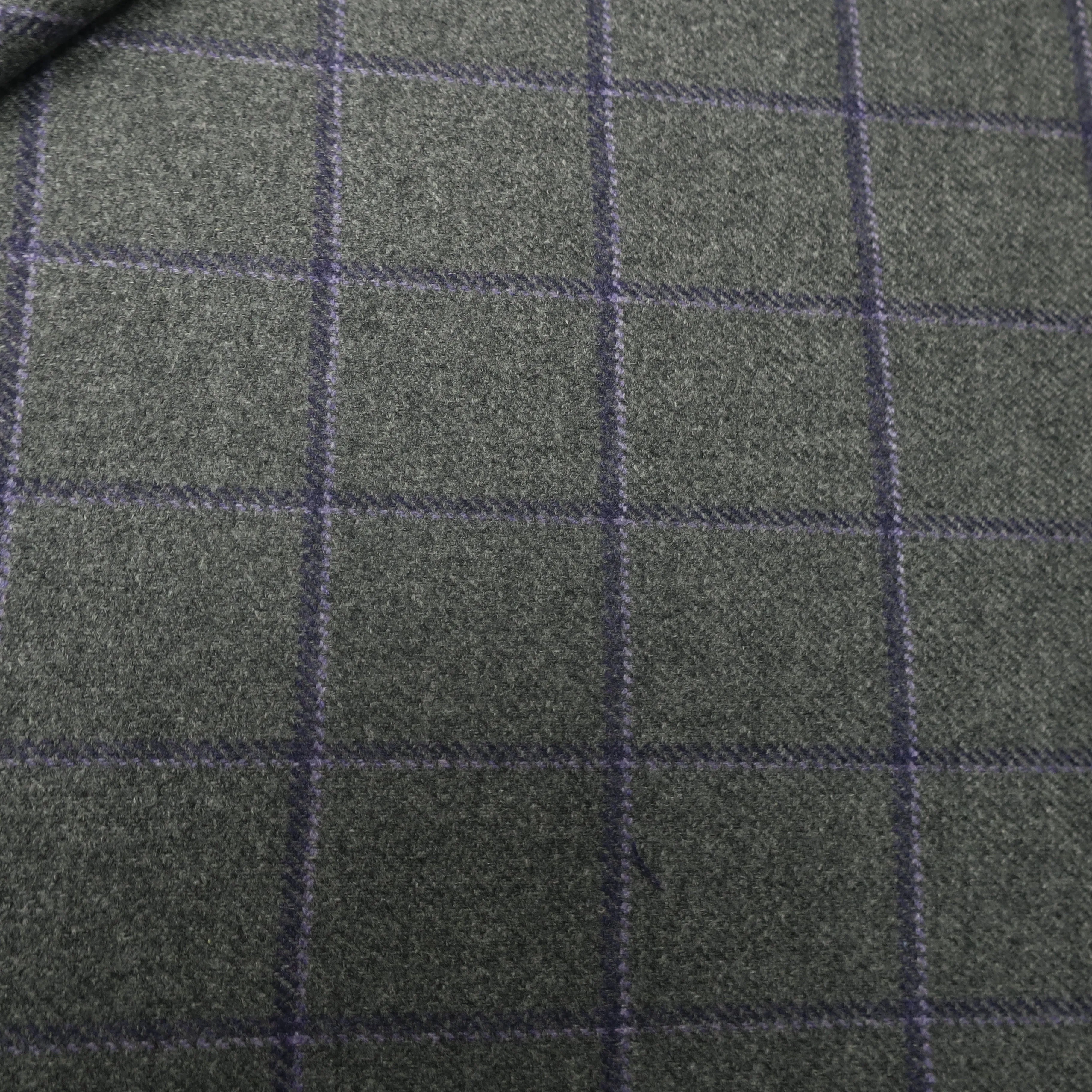 2.40 YDS Grey with Purple Checkered Lining Superchina Pure 100% Cashmere Loro Piana Fabric