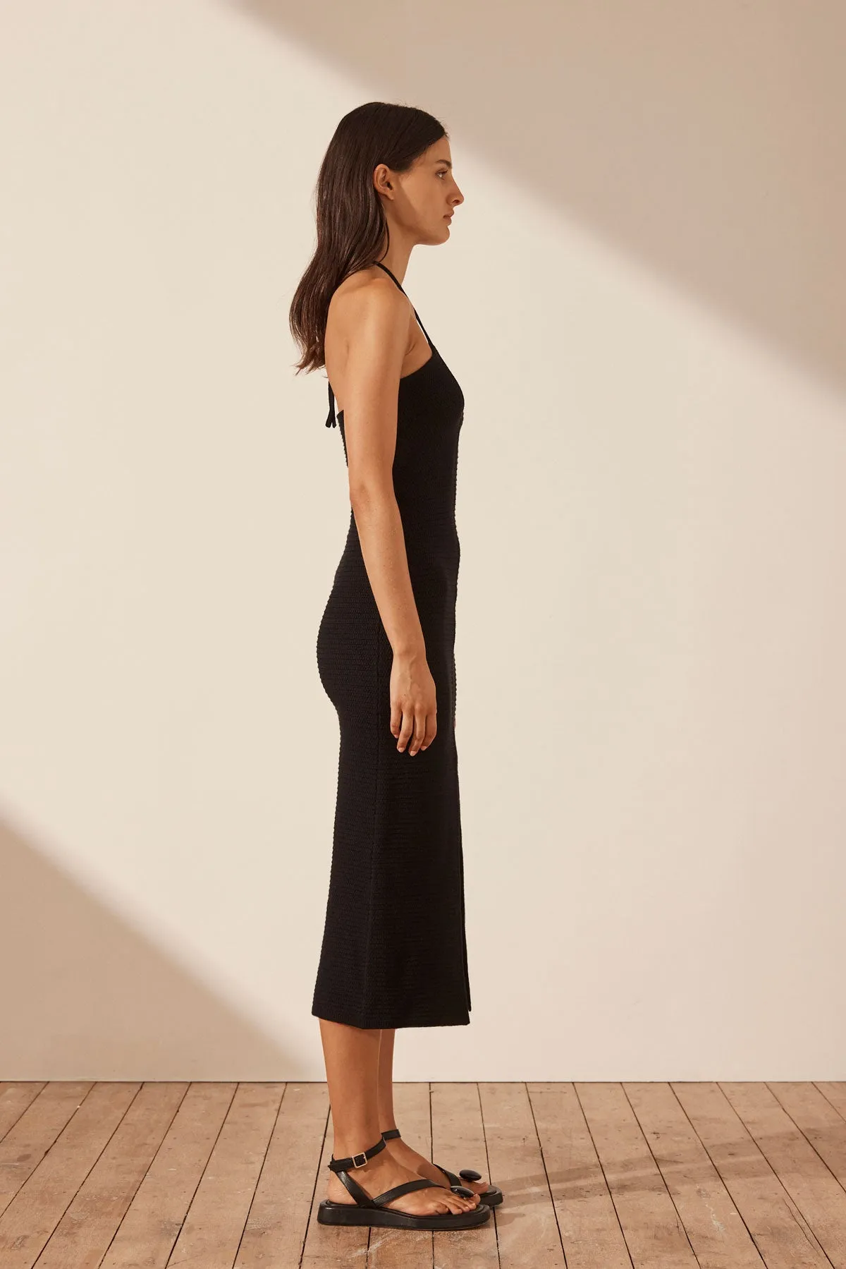 EVE KEYHOLE MIDI DRESS - BLACK