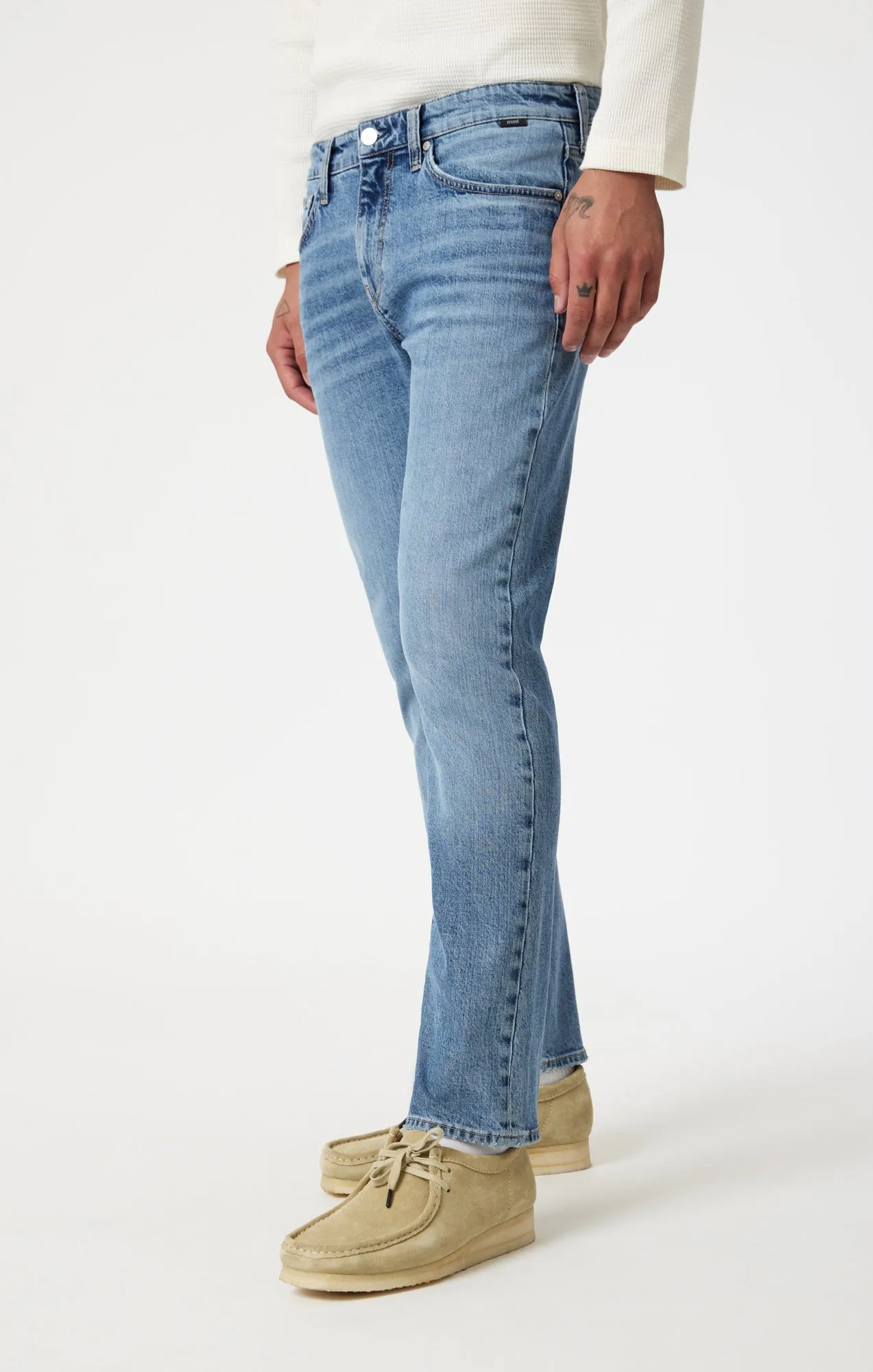 MARCUS SLIM STRAIGHT LEG IN LIGHT BRUSHED CLASSIC BLUE