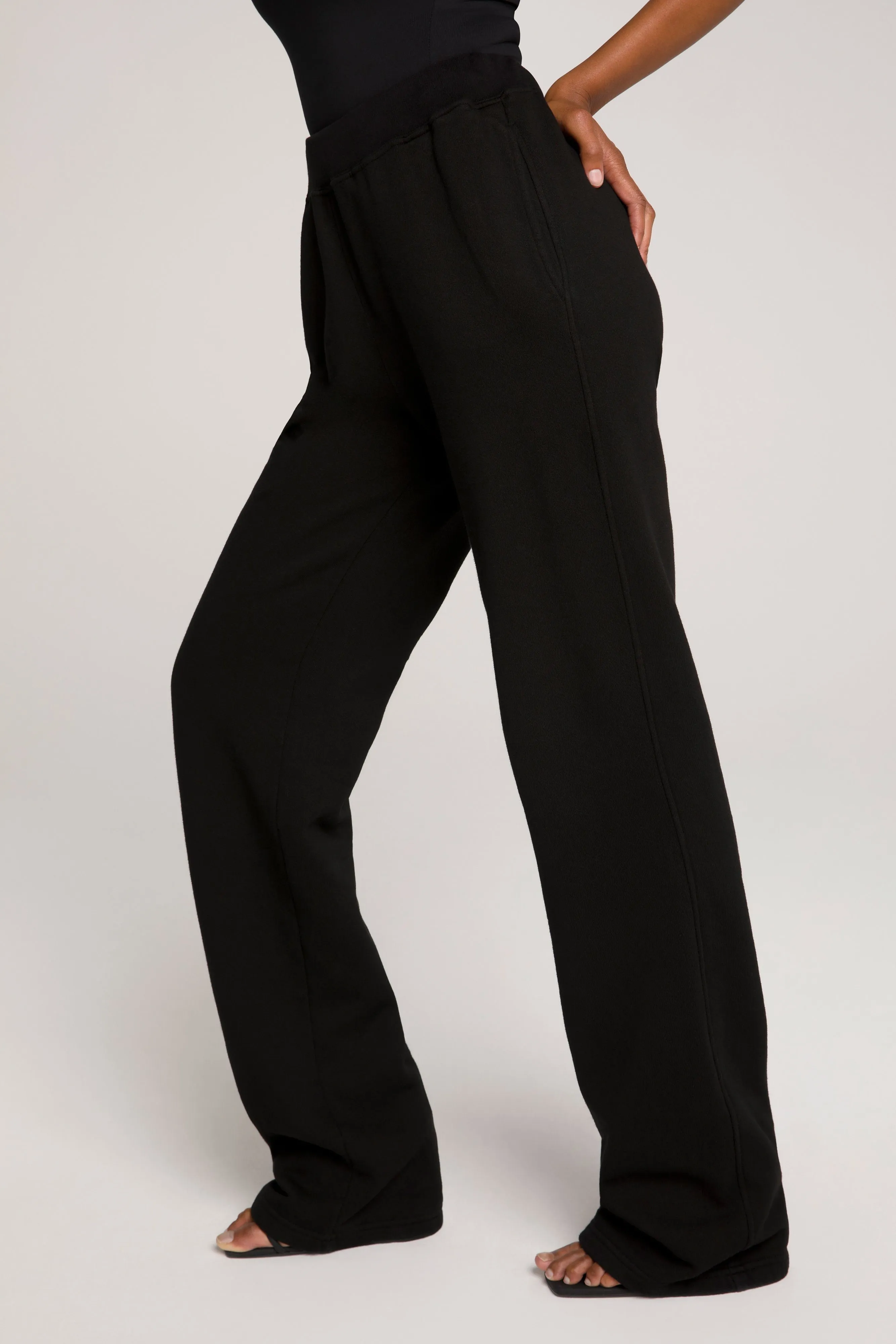 WIDE LEG SWEATPANTS | BLACK001