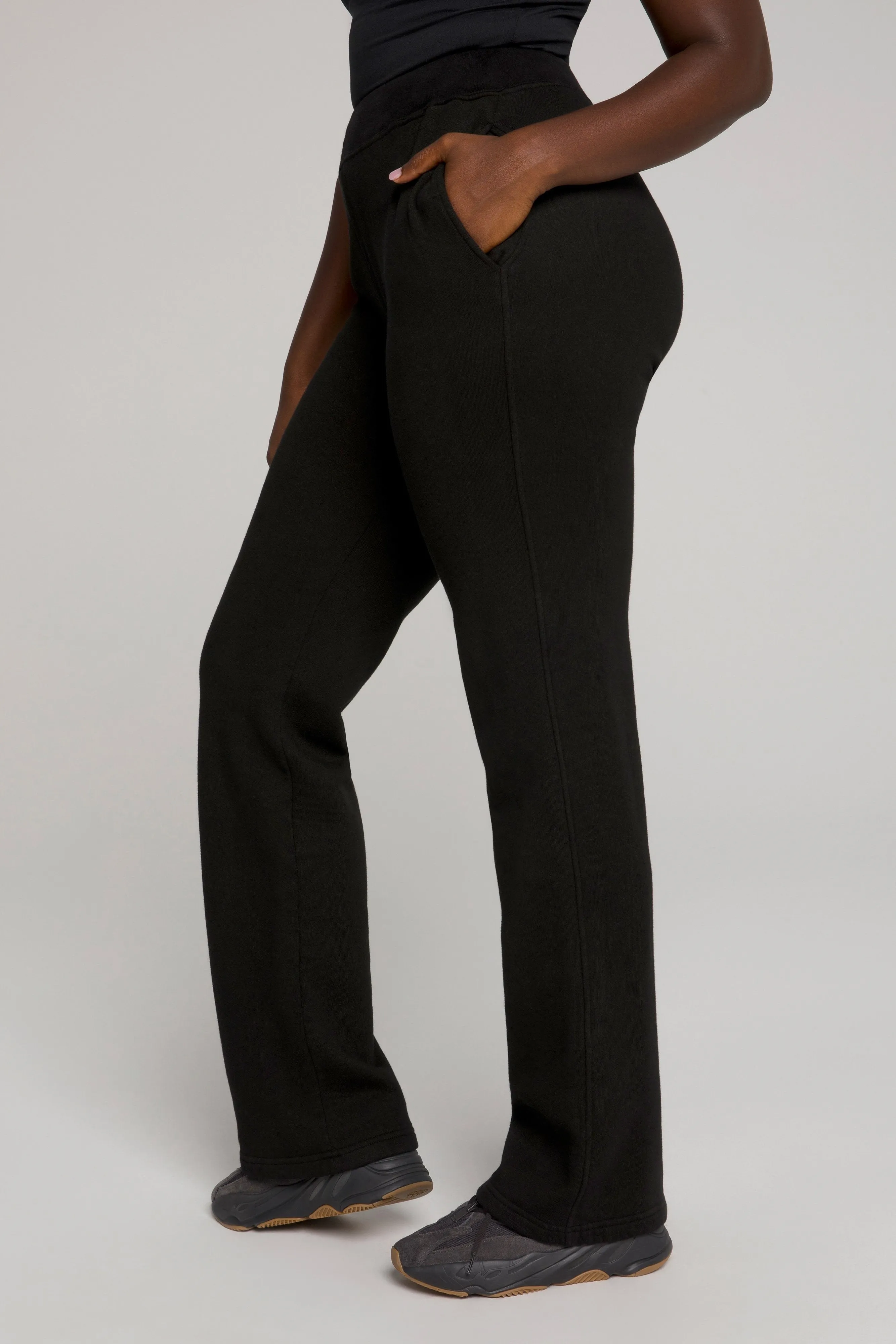 WIDE LEG SWEATPANTS | BLACK001