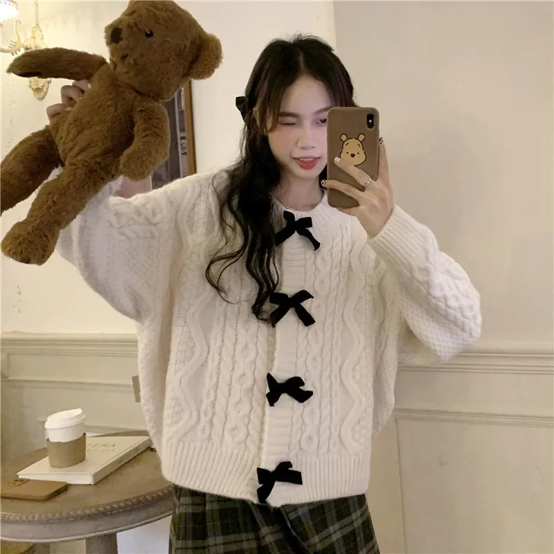 Women's Cute Bowknot Cable Knitted Cardigan