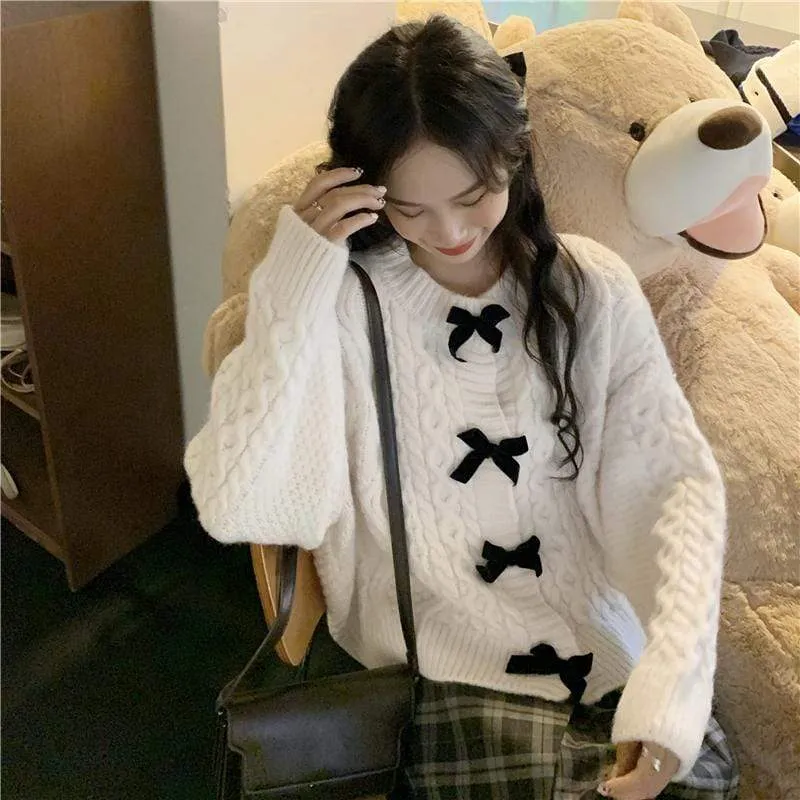 Women's Cute Bowknot Cable Knitted Cardigan